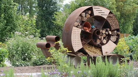 Rubrik_Naturschutz_Biodiversitaet-pixabay-hotel-for-insects-2643479__340